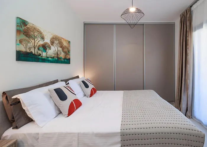 Etherio Naxos * Glinado Naxos